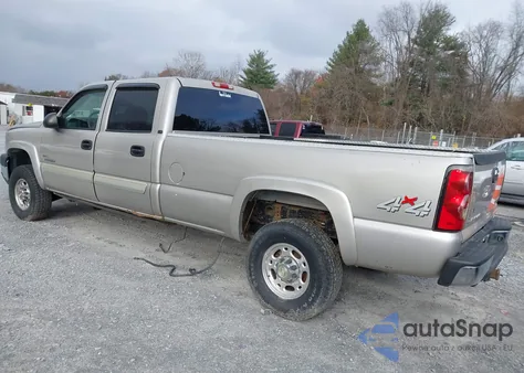 2005 Chevrolet Silverado 2500Hd Ls z USA, uszkodzony, nr VIN 1GCHK23235F842020